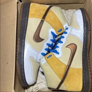 Gold and brown Nike dunk highs size 12 pre-owned